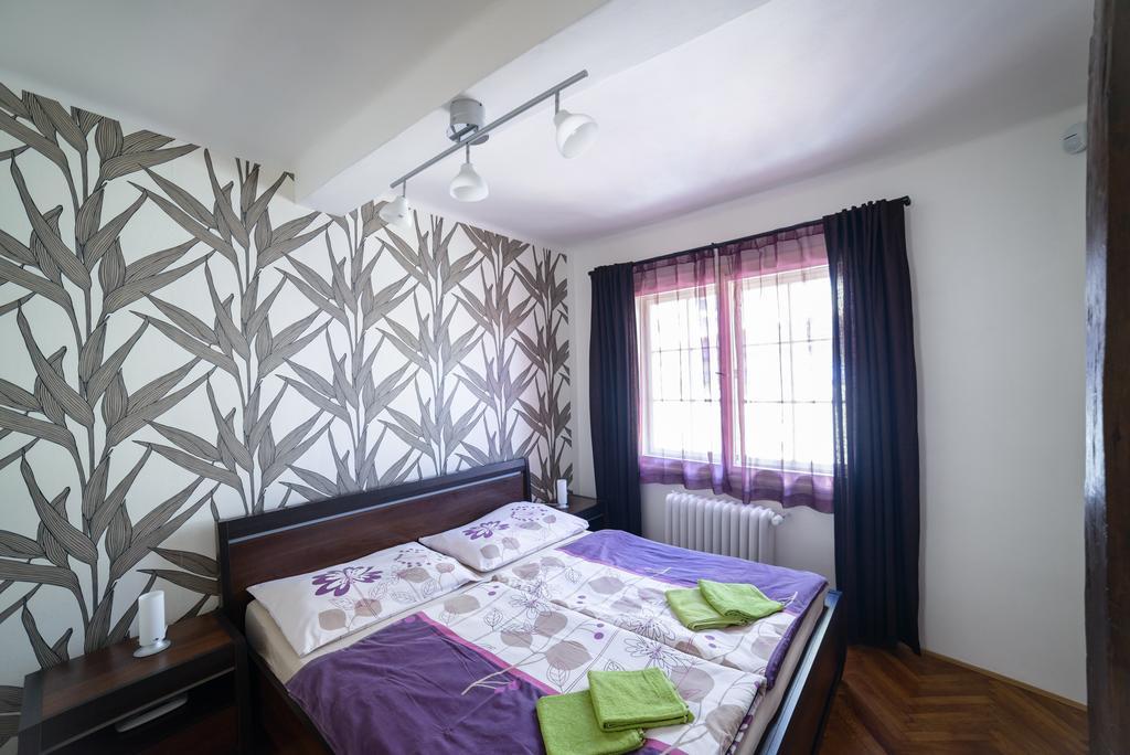 Apartments Old Town Square 27 Praha Rom bilde